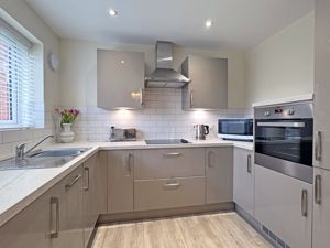 Photo 8- click for photo gallery